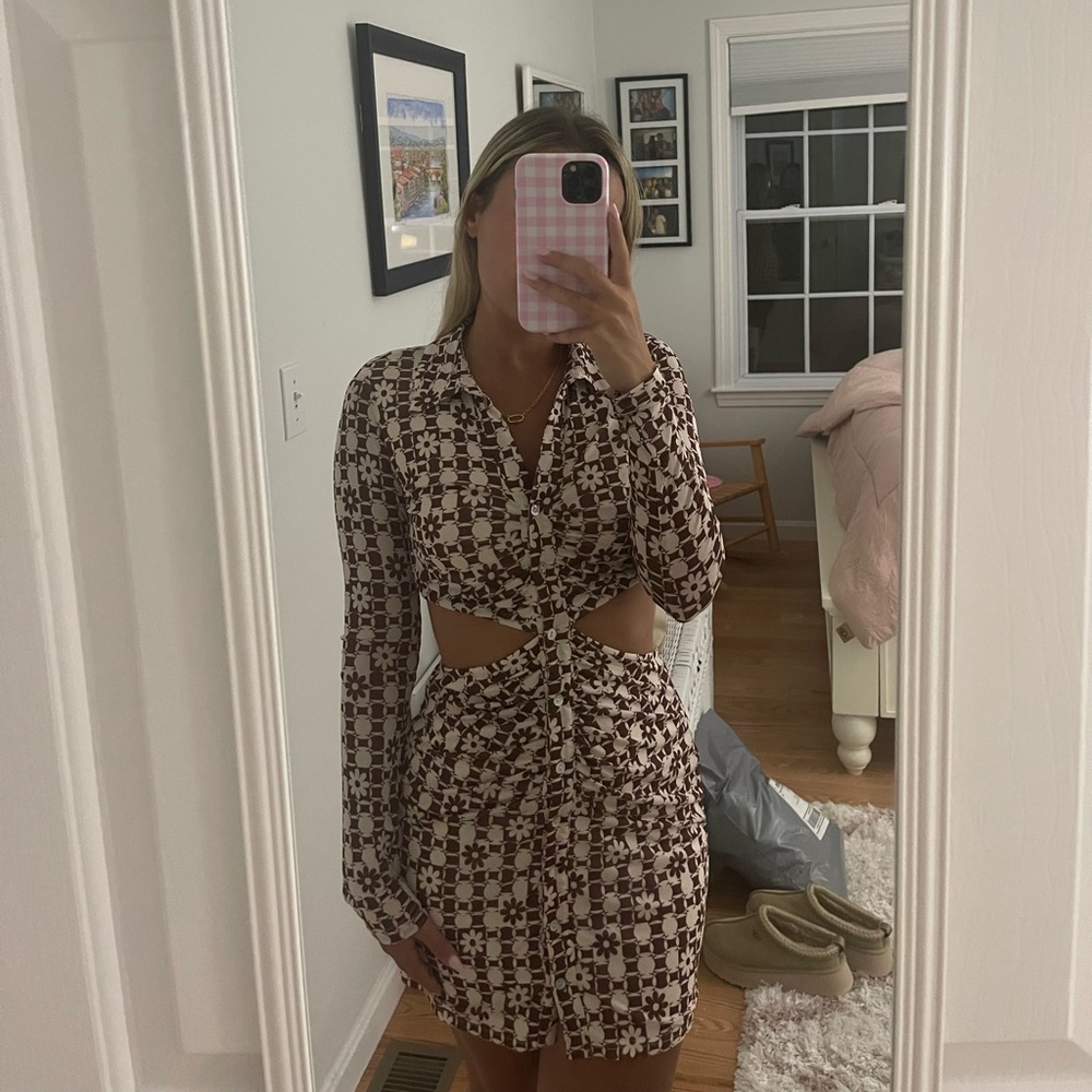 Isabelle’s cabinet cut out mini dress